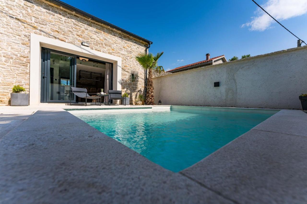 Stone House With Pool Poeta Vila Pridraga Exterior foto