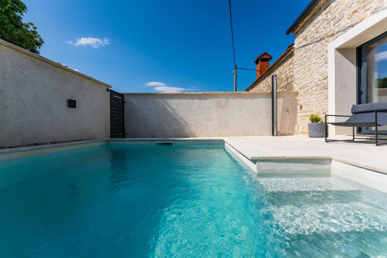 Stone House With Pool Poeta Vila Pridraga Exterior foto
